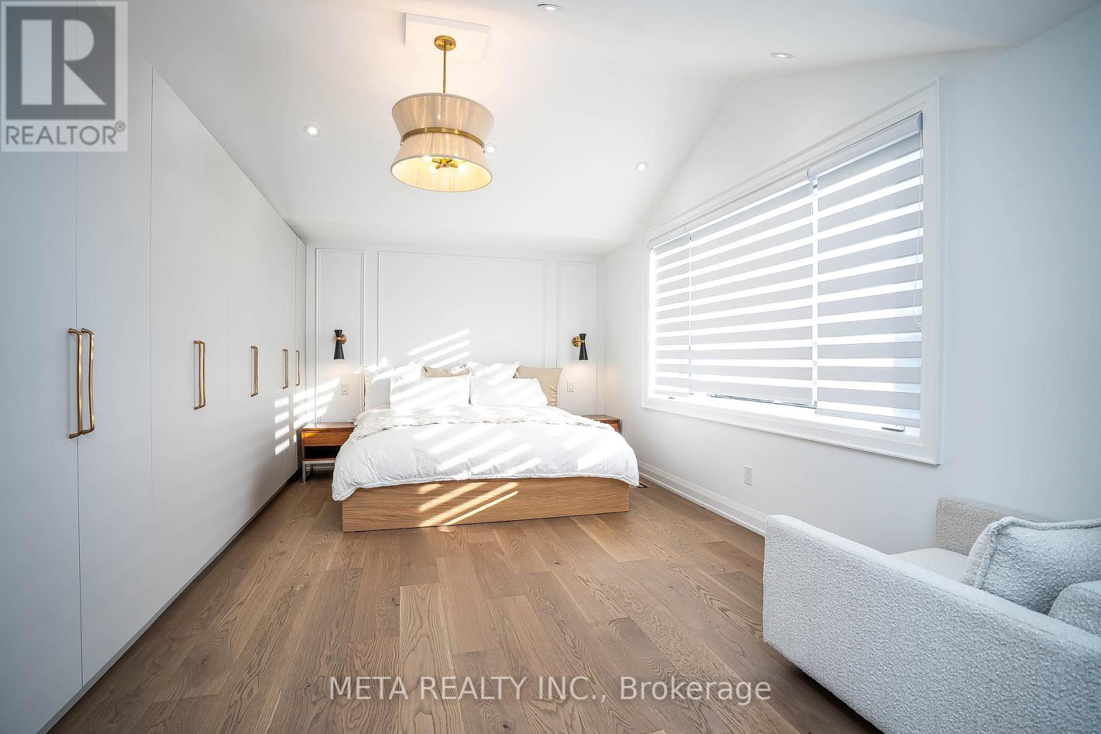 20 Shaver Avenue N, Toronto, Ontario  M9B 4N4 - Photo 20 - W12208031
