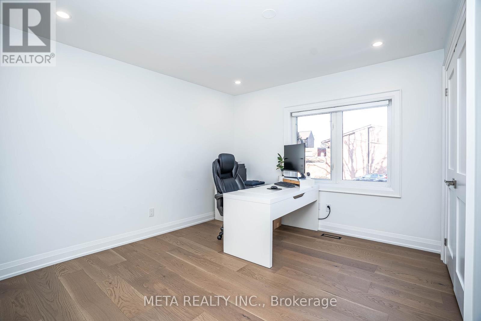 20 Shaver Avenue N, Toronto, Ontario  M9B 4N4 - Photo 31 - W12208031