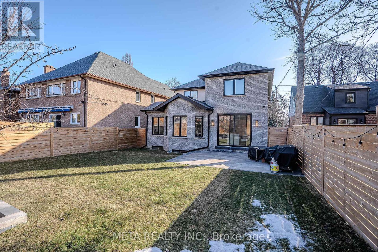 20 Shaver Avenue N, Toronto, Ontario  M9B 4N4 - Photo 42 - W12208031