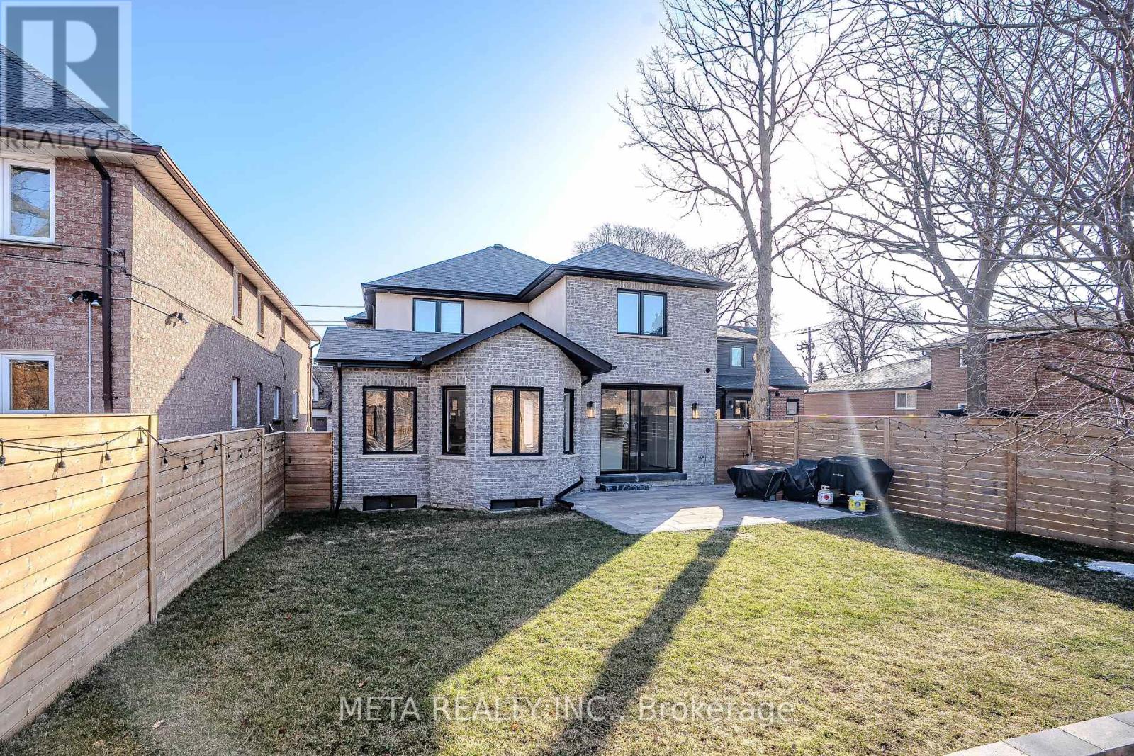 20 Shaver Avenue N, Toronto, Ontario  M9B 4N4 - Photo 43 - W12208031