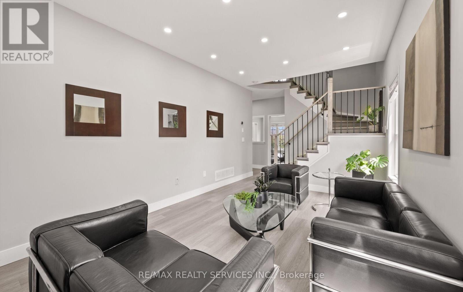 3 Beavervalley Drive, Brampton, Ontario  L7A 3L5 - Photo 11 - W12208045