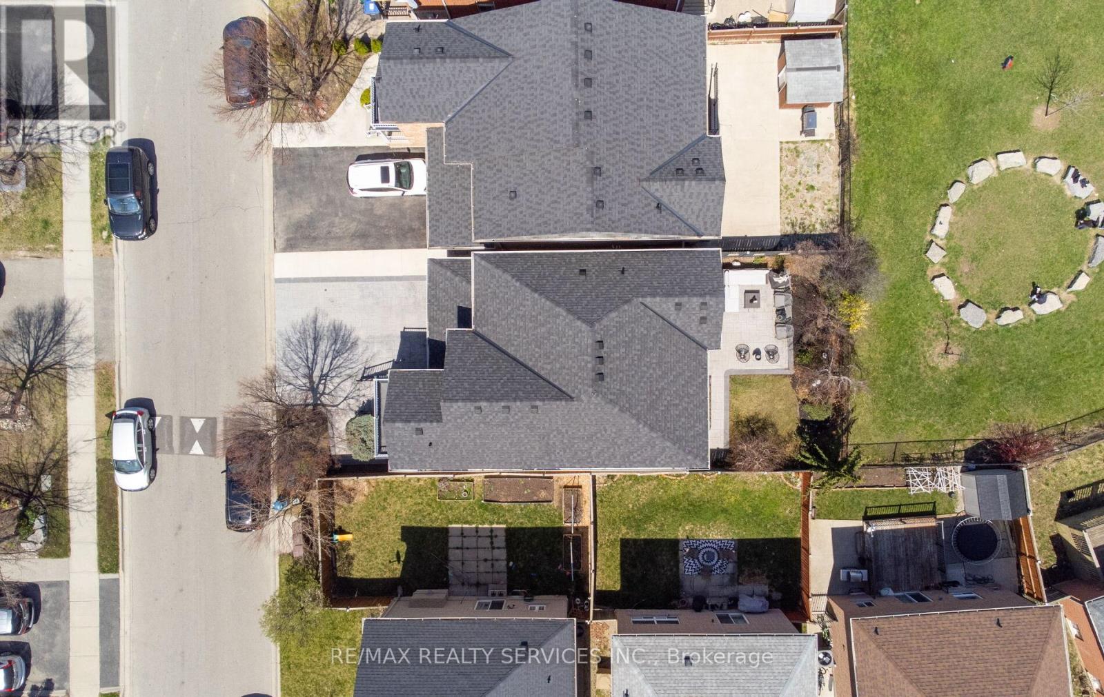 3 Beavervalley Drive, Brampton, Ontario  L7A 3L5 - Photo 48 - W12208045