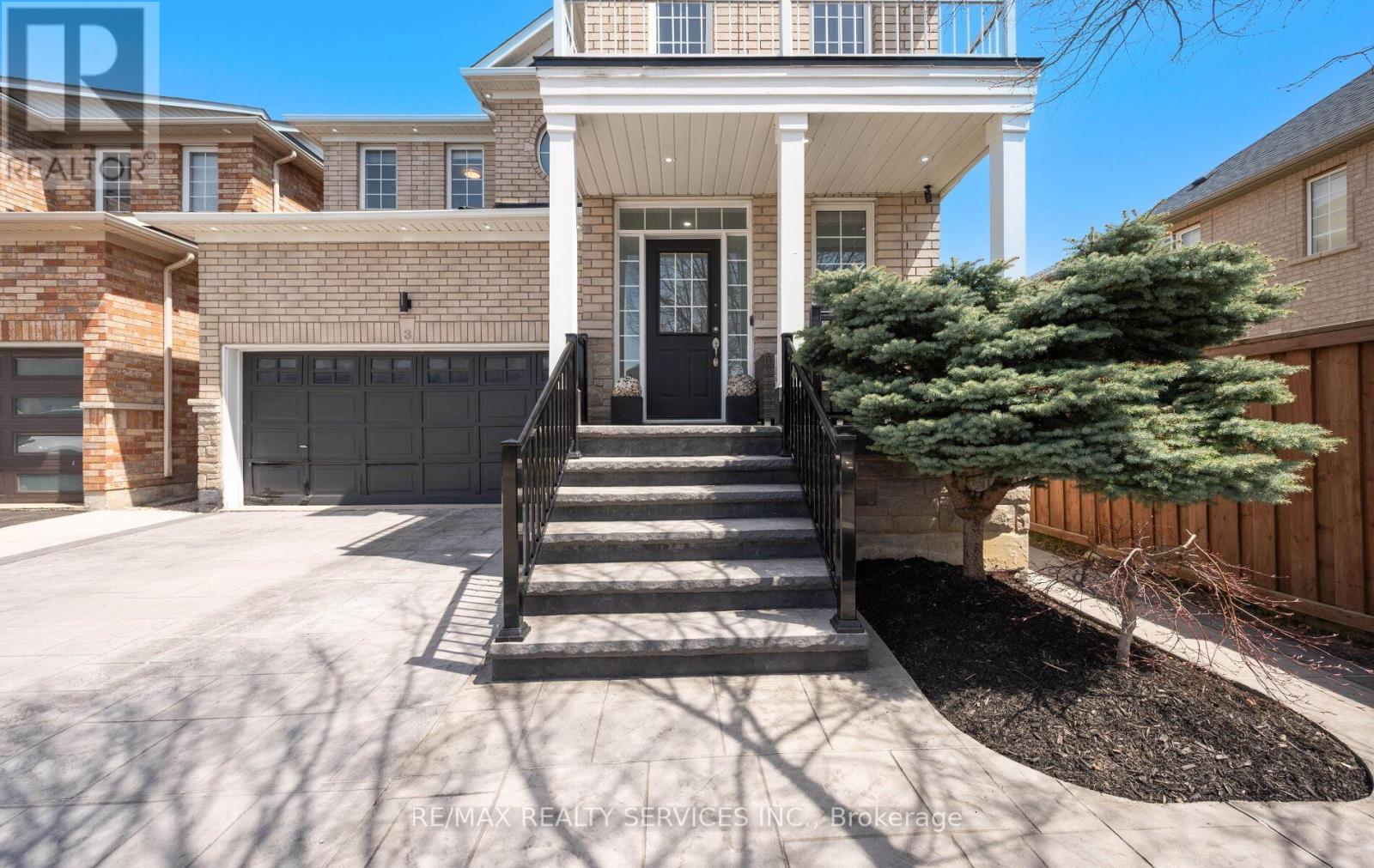 3 Beavervalley Drive, Brampton, Ontario  L7A 3L5 - Photo 5 - W12208045