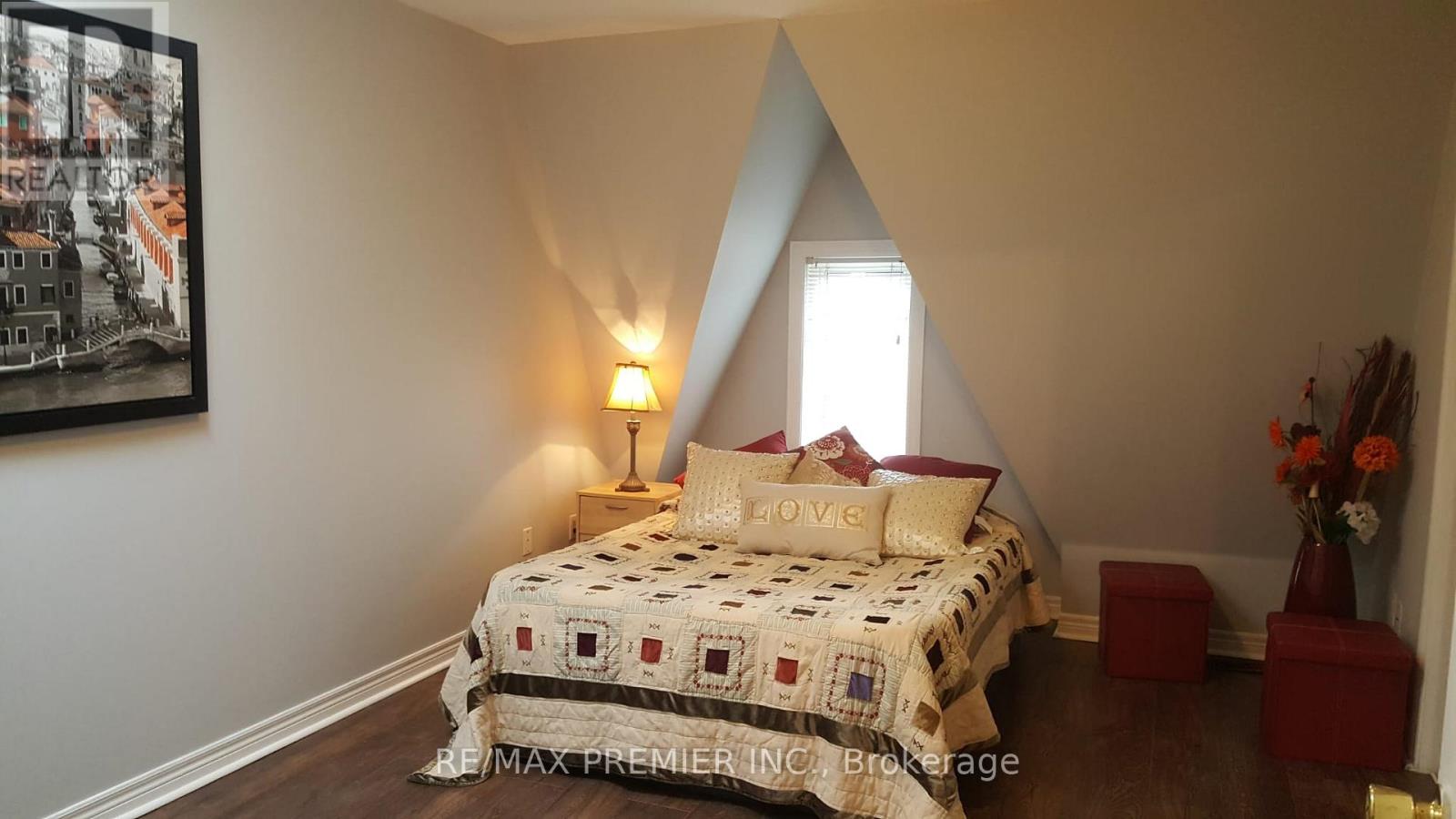 201 - 175 Rankin Crescent, Toronto, Ontario  M6P 4H8 - Photo 12 - W12208054