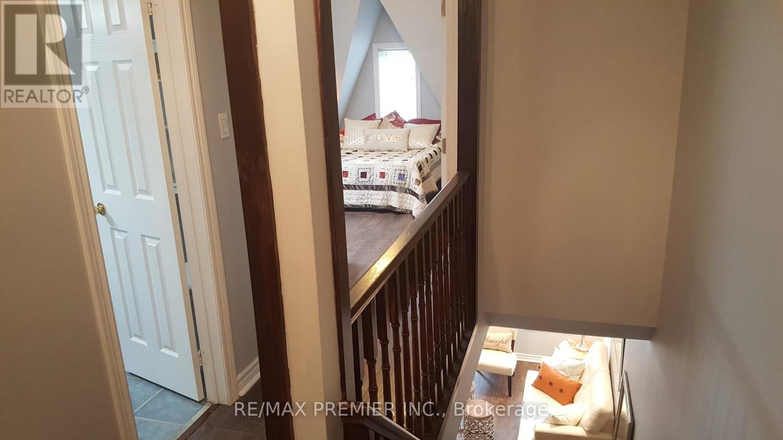 201 - 175 Rankin Crescent, Toronto, Ontario  M6P 4H8 - Photo 14 - W12208054