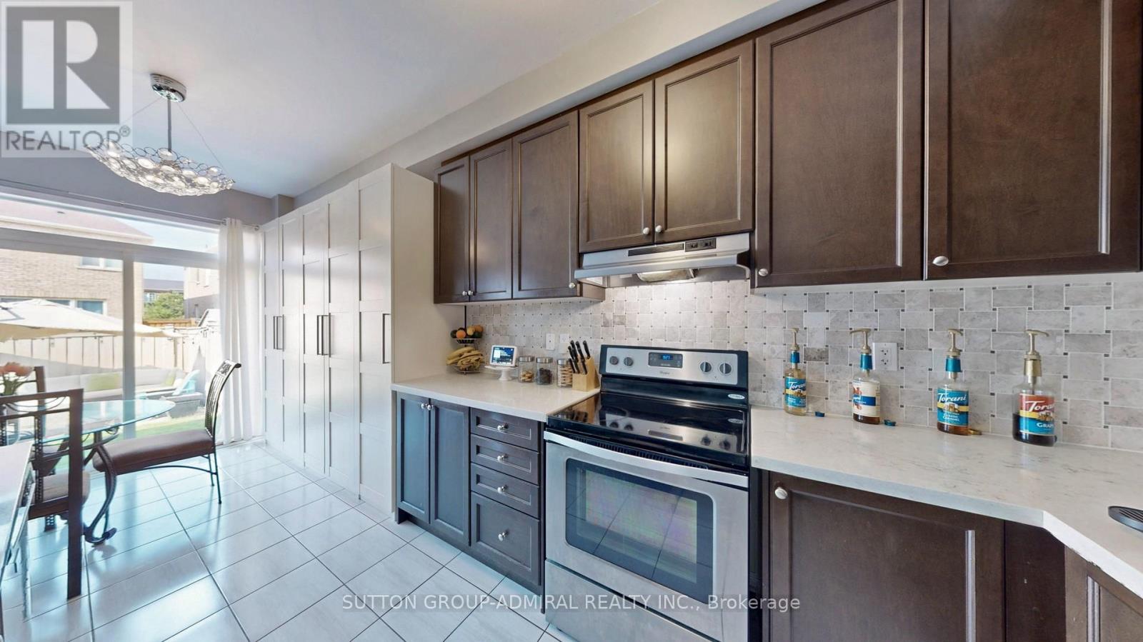 67 Zelda Road, Brampton, Ontario  L6R 3V4 - Photo 10 - W12208057