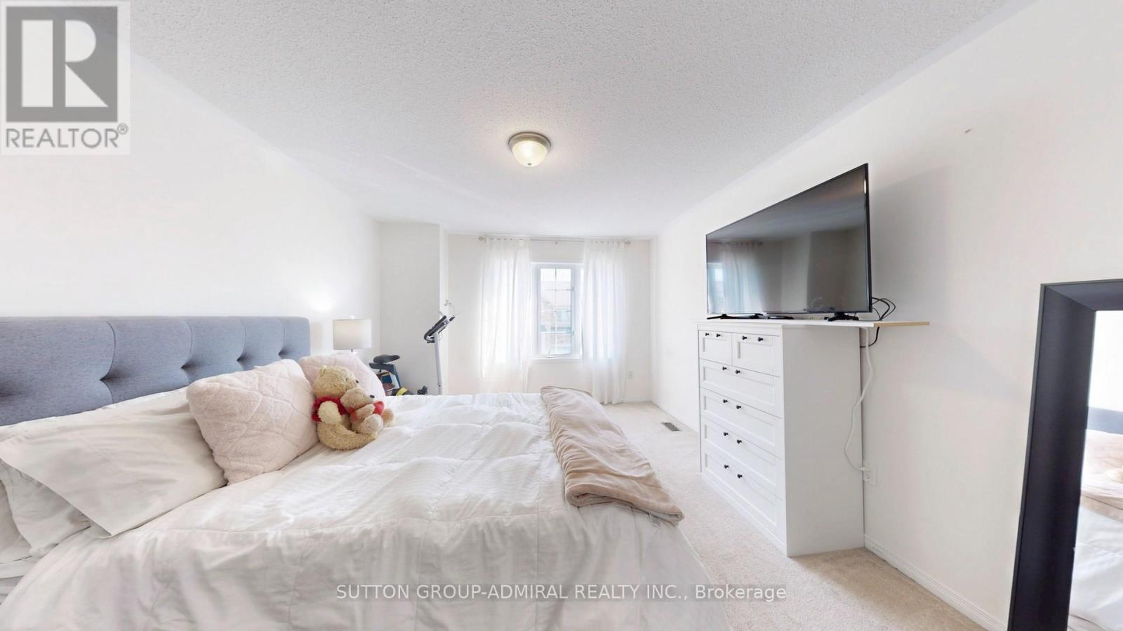 67 Zelda Road, Brampton, Ontario  L6R 3V4 - Photo 17 - W12208057