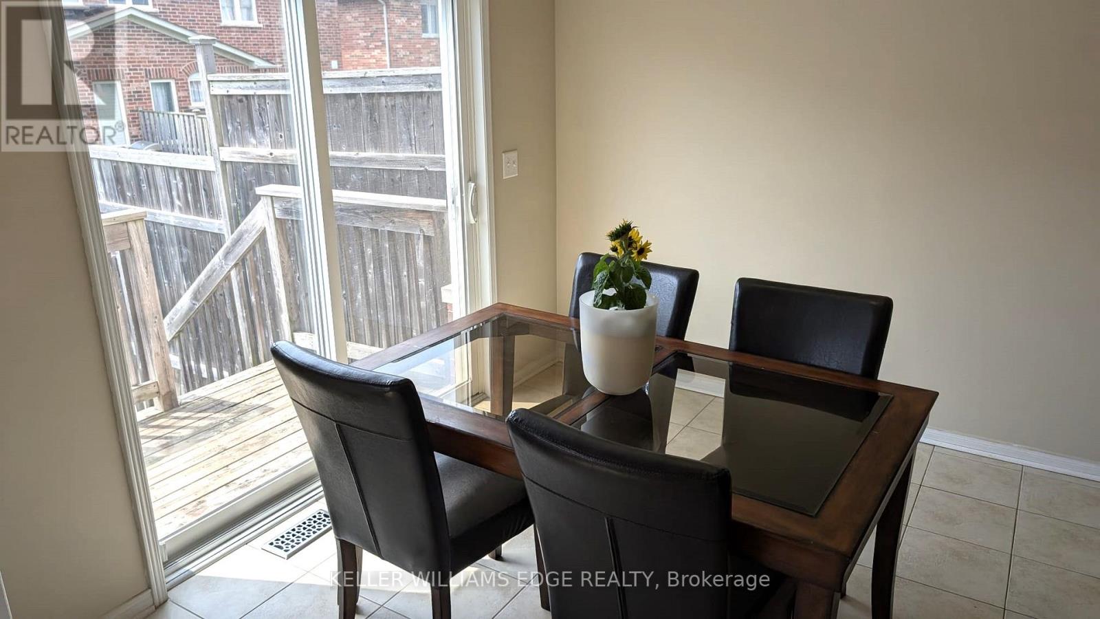4812 Thomas Alton Boulevard, Burlington, Ontario  L7M 0J5 - Photo 5 - W12208060