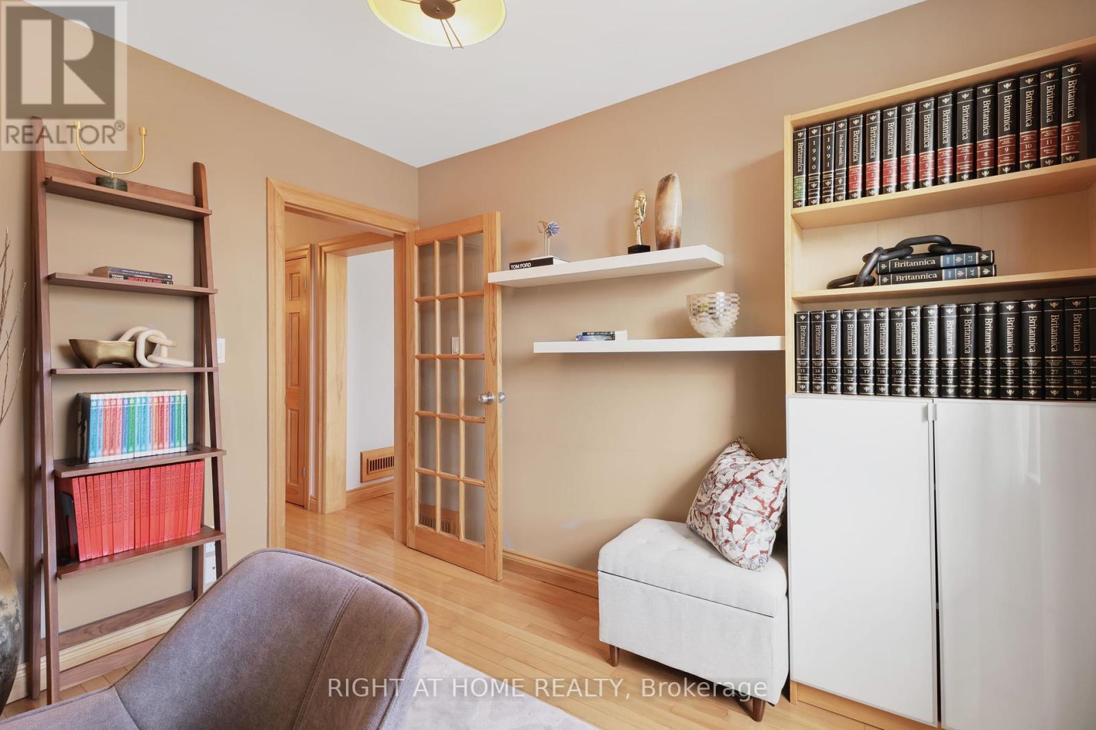 152 Wright Avenue, Toronto, Ontario  M6R 1L2 - Photo 10 - W12208062