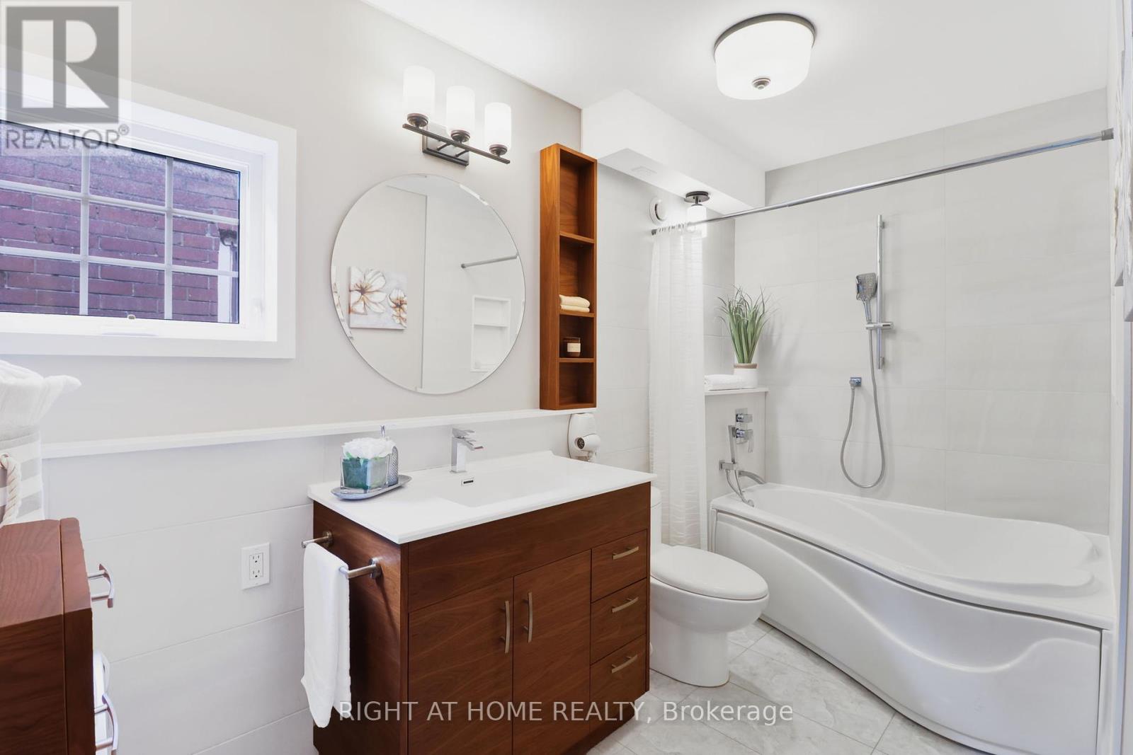 152 Wright Avenue, Toronto, Ontario  M6R 1L2 - Photo 16 - W12208062