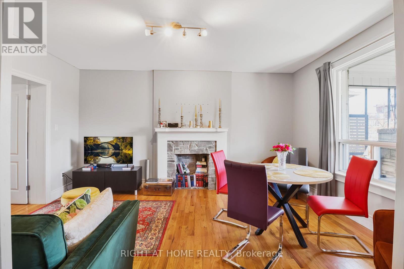 152 Wright Avenue, Toronto, Ontario  M6R 1L2 - Photo 24 - W12208062