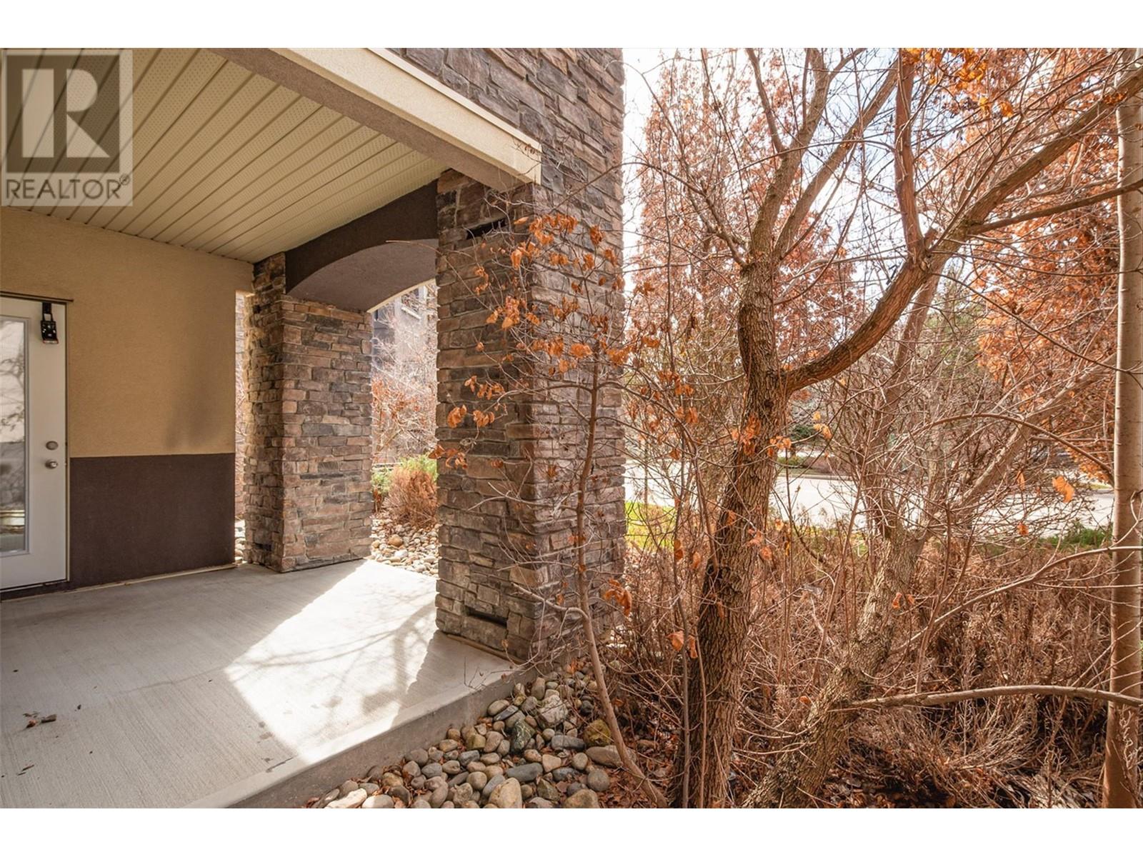 1875 Country Club Drive Unit# 1105, Kelowna, British Columbia  V1V 2W0 - Photo 8 - 10348953