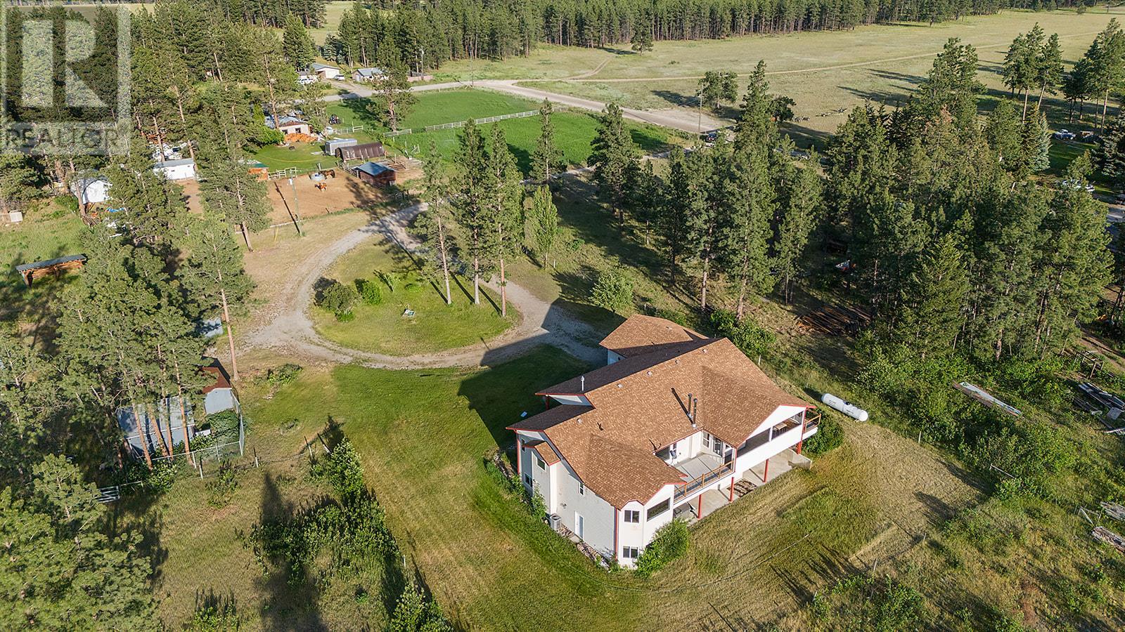 4363 Lister Road, Ta Ta Creek, British Columbia  V0B 1H0 - Photo 2 - 10351369