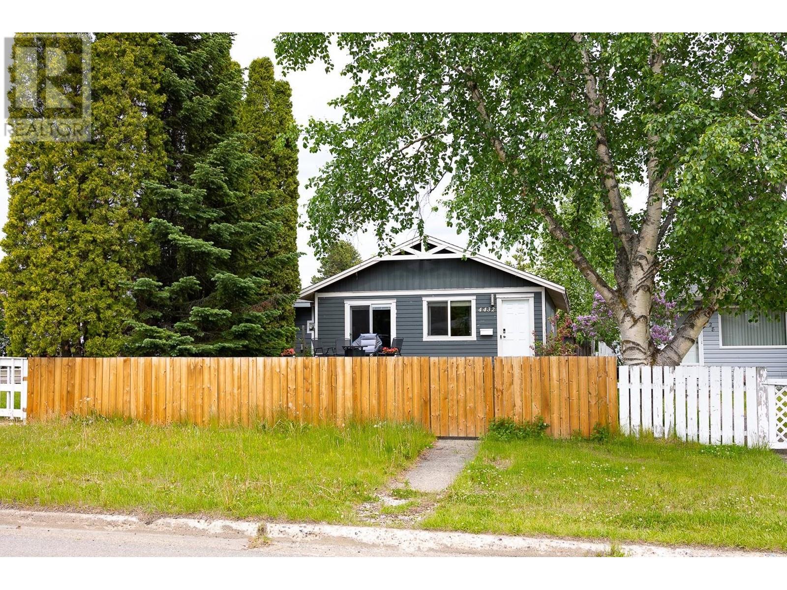 4432 1st Avenue, Prince George, British Columbia  V2M 1C8 - Photo 2 - R3013210