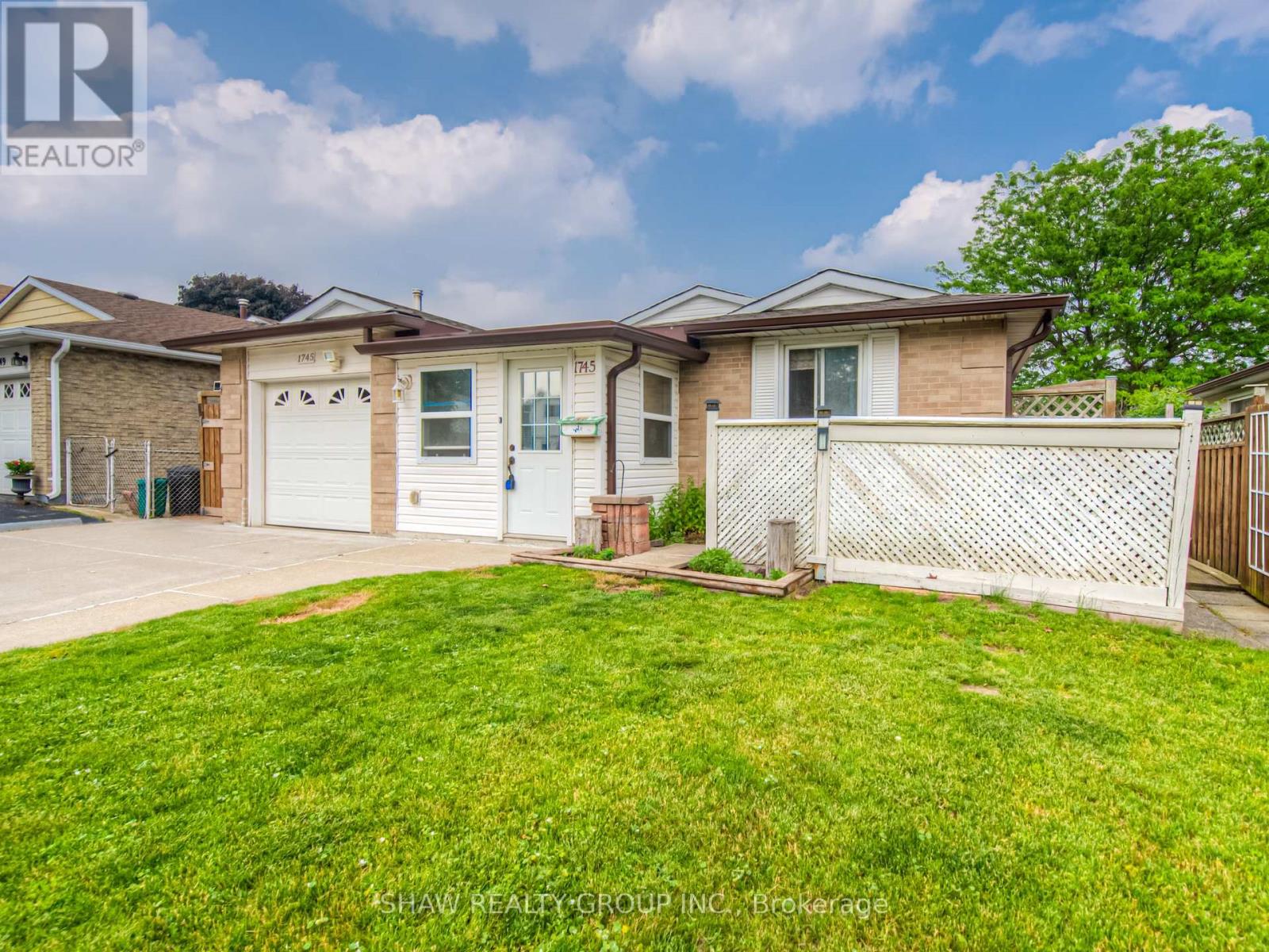 1745 Briarwood Drive, Cambridge, Ontario  N3H 5A6 - Photo 2 - X12208041