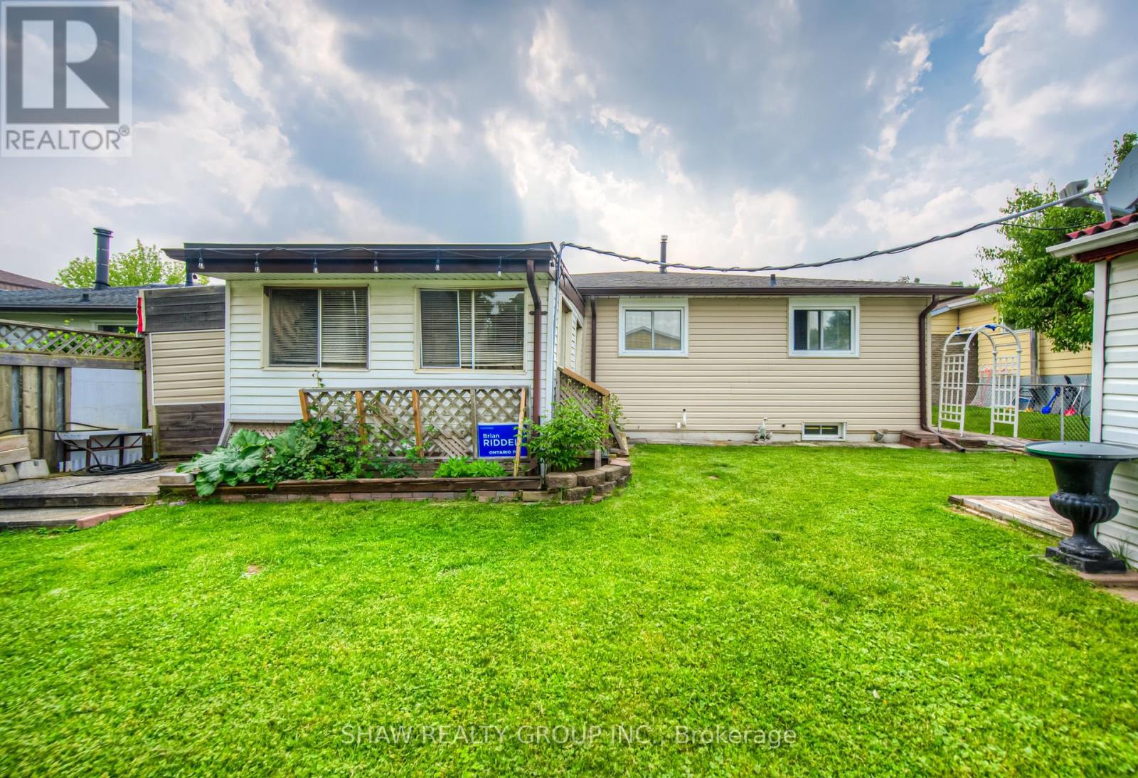 1745 Briarwood Drive, Cambridge, Ontario  N3H 5A6 - Photo 39 - X12208041