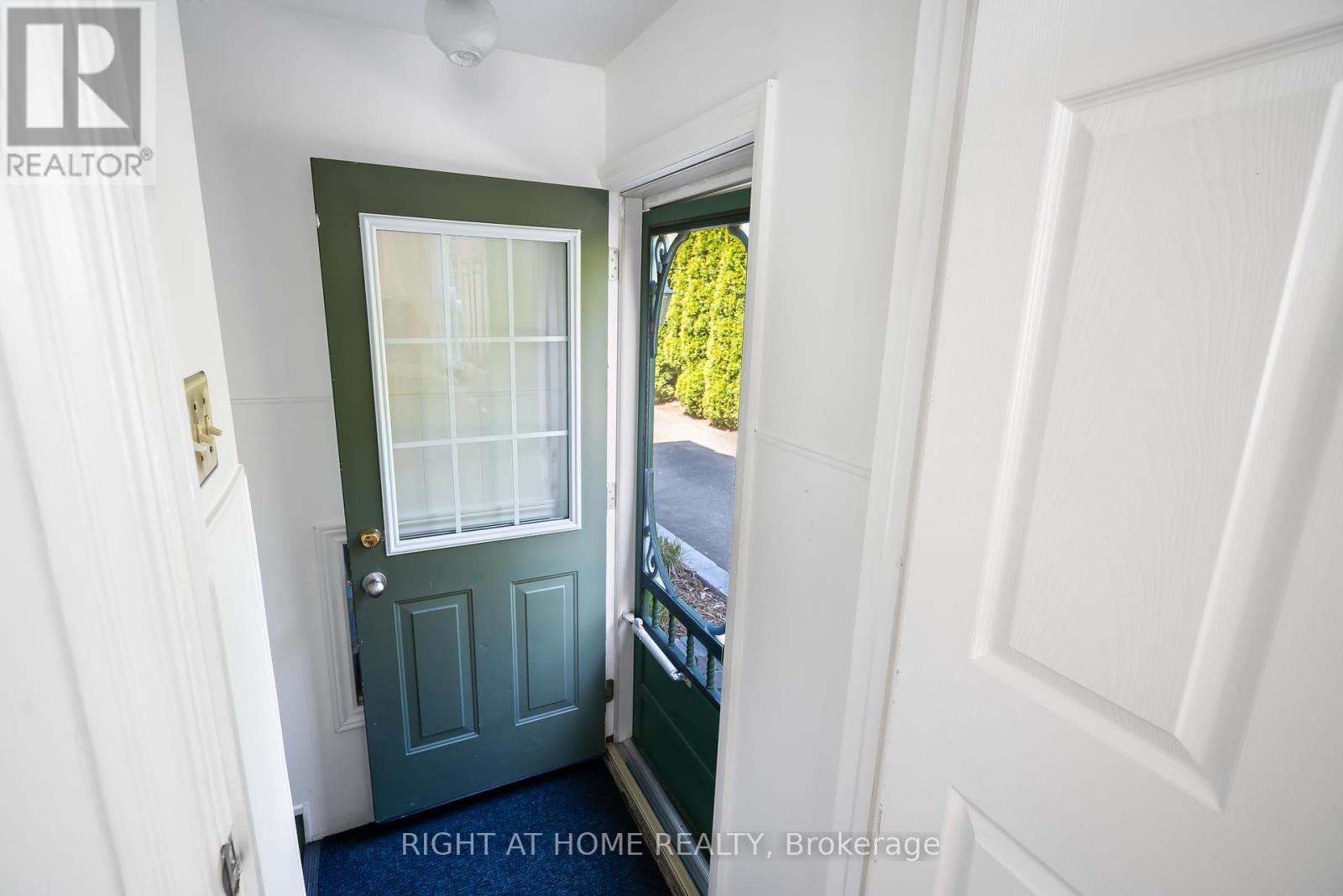 269 Regent Street, Niagara-On-The-Lake, Ontario  L0S 1J0 - Photo 11 - X12208066