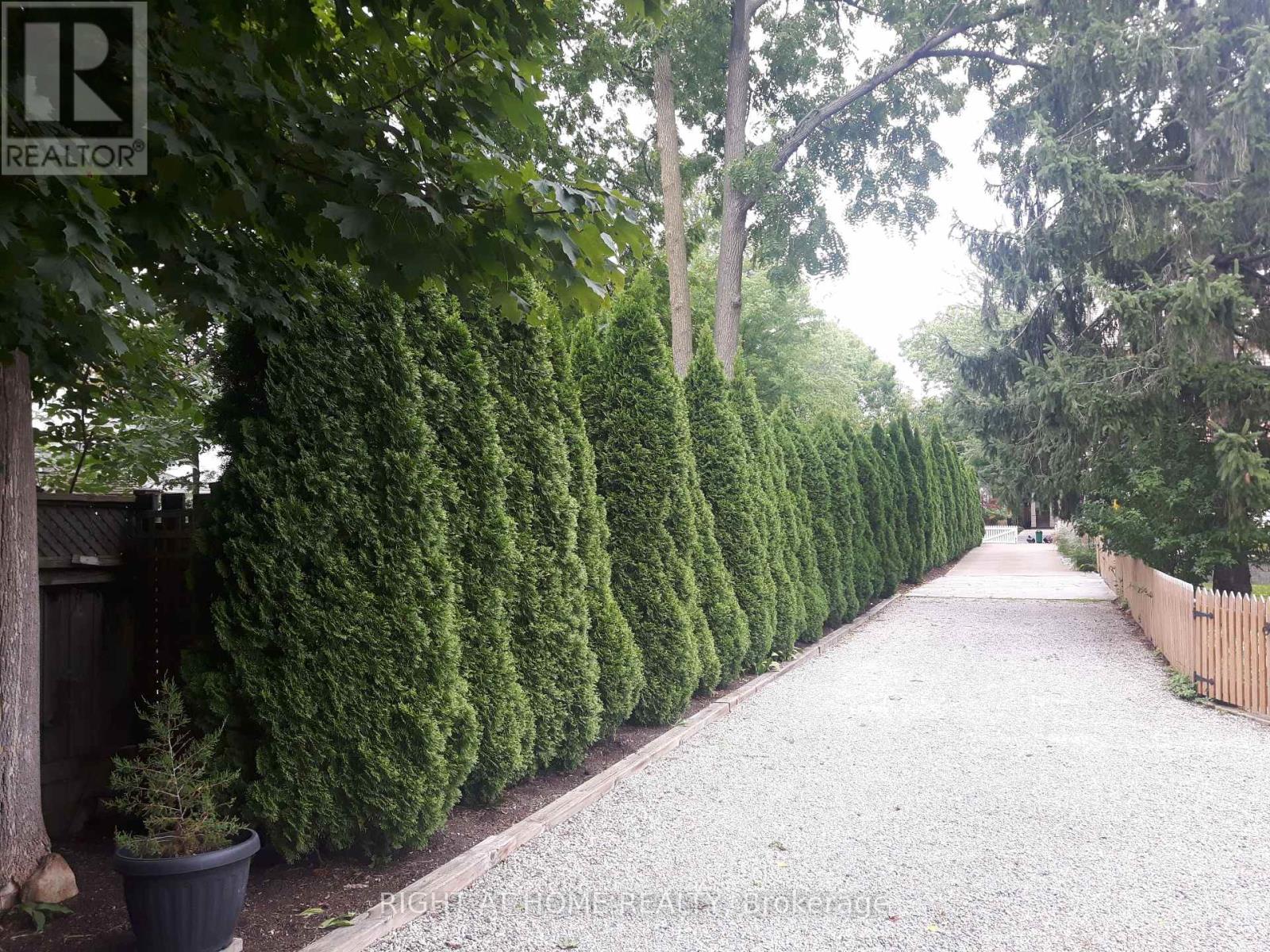 269 Regent Street, Niagara-On-The-Lake, Ontario  L0S 1J0 - Photo 37 - X12208066