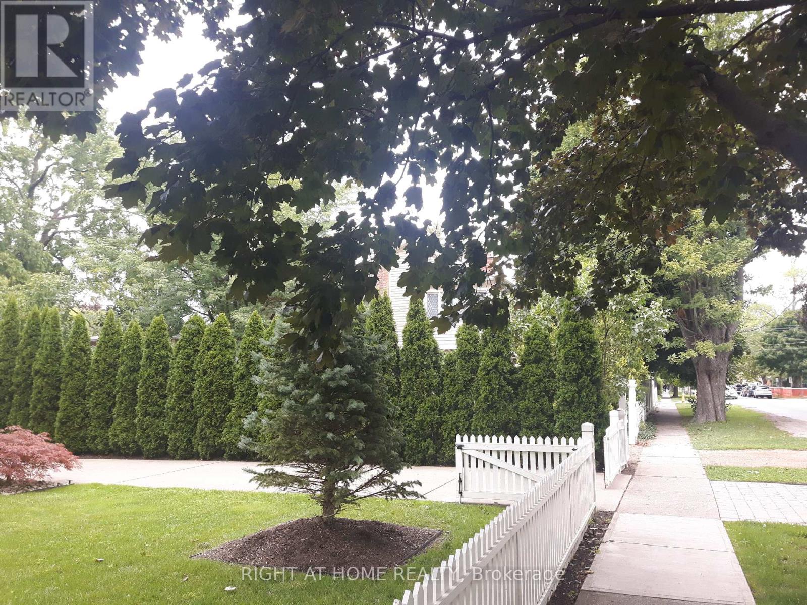 269 Regent Street, Niagara-On-The-Lake, Ontario  L0S 1J0 - Photo 9 - X12208066