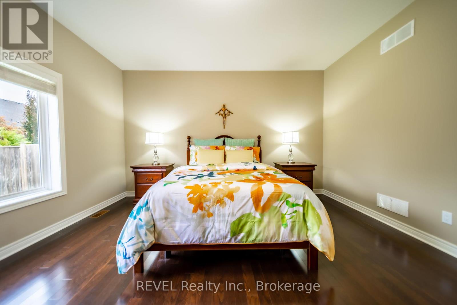 5 Tulip Tree Road, Niagara-On-The-Lake, Ontario  L0S 1J1 - Photo 7 - X12208142