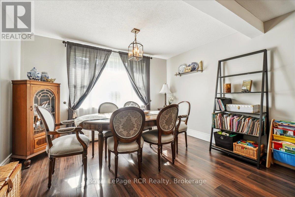 621 11th Street W, Owen Sound, Ontario  N4K 3T2 - Photo 12 - X12208073