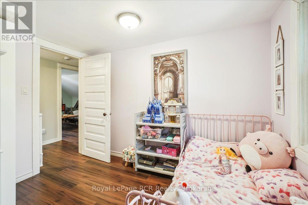 621 11th Street W, Owen Sound, Ontario  N4K 3T2 - Photo 24 - X12208073
