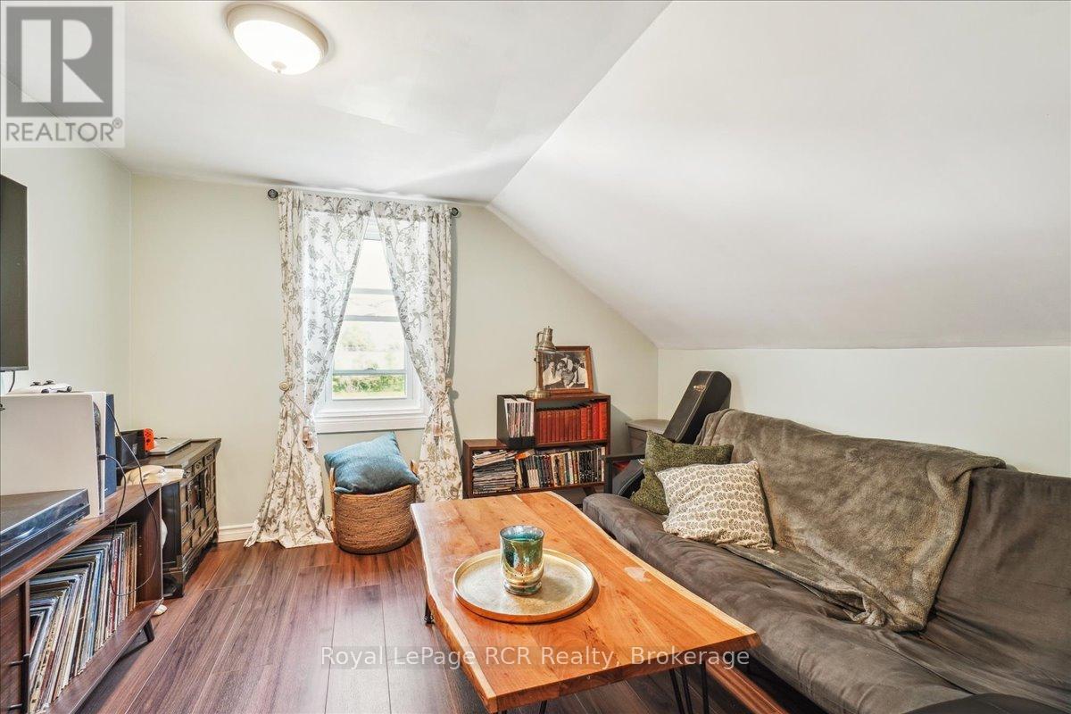 621 11th Street W, Owen Sound, Ontario  N4K 3T2 - Photo 25 - X12208073