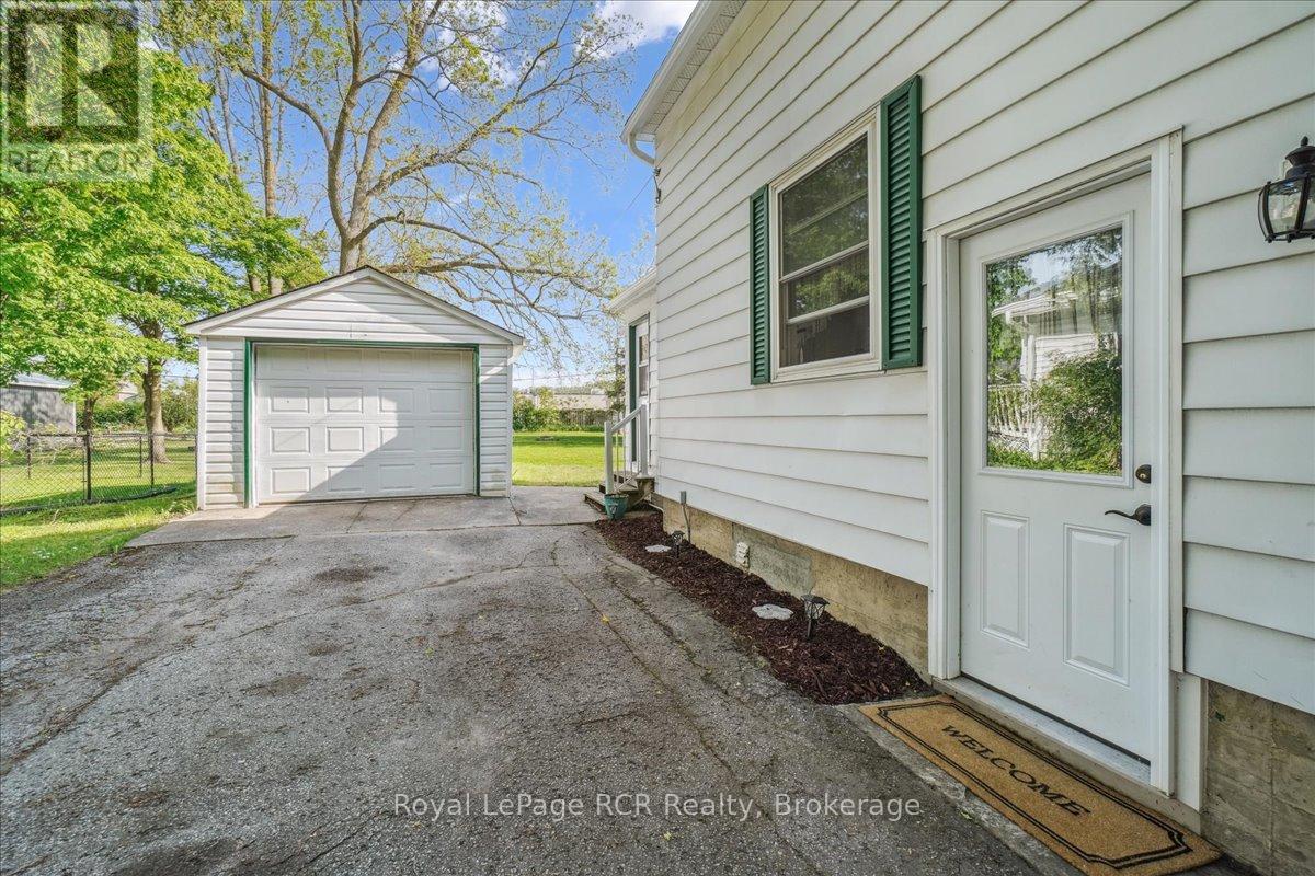 621 11th Street W, Owen Sound, Ontario  N4K 3T2 - Photo 27 - X12208073