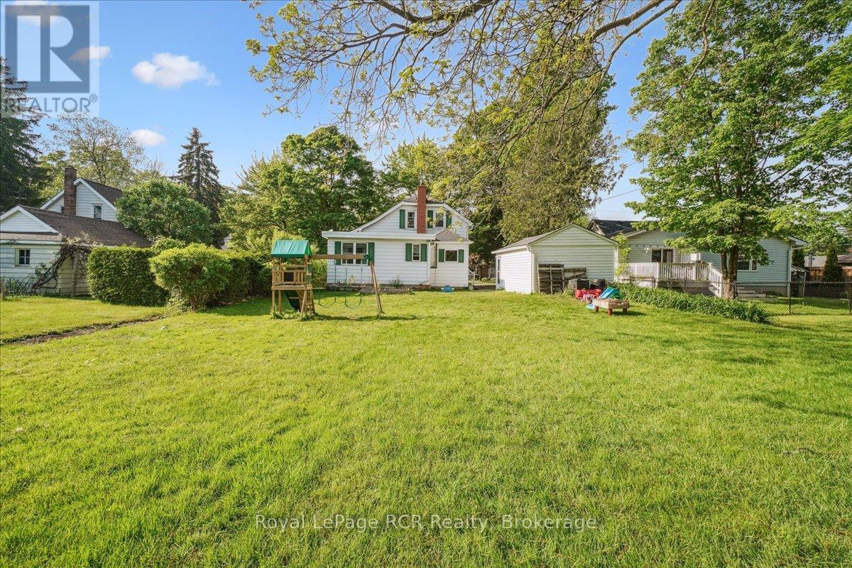 621 11th Street W, Owen Sound, Ontario  N4K 3T2 - Photo 30 - X12208073