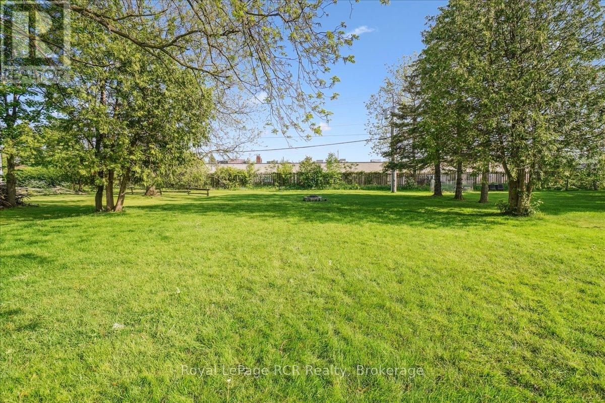 621 11th Street W, Owen Sound, Ontario  N4K 3T2 - Photo 31 - X12208073