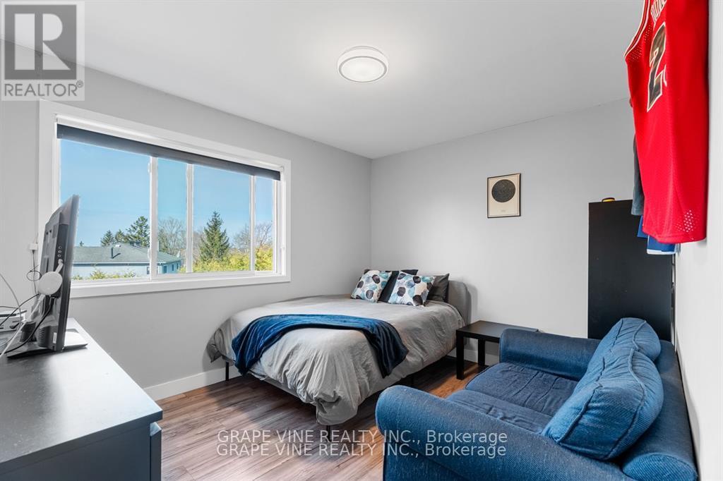 35 Bluemeadow Way, Ottawa, Ontario  K2M 1L7 - Photo 25 - X12208111