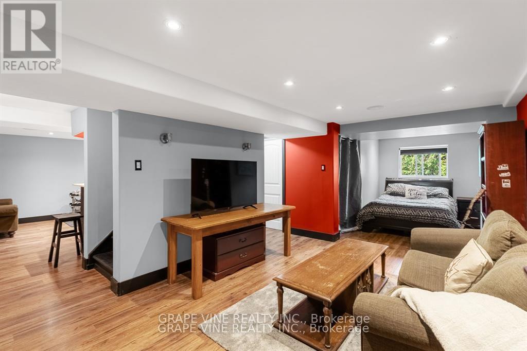 35 Bluemeadow Way, Ottawa, Ontario  K2M 1L7 - Photo 29 - X12208111