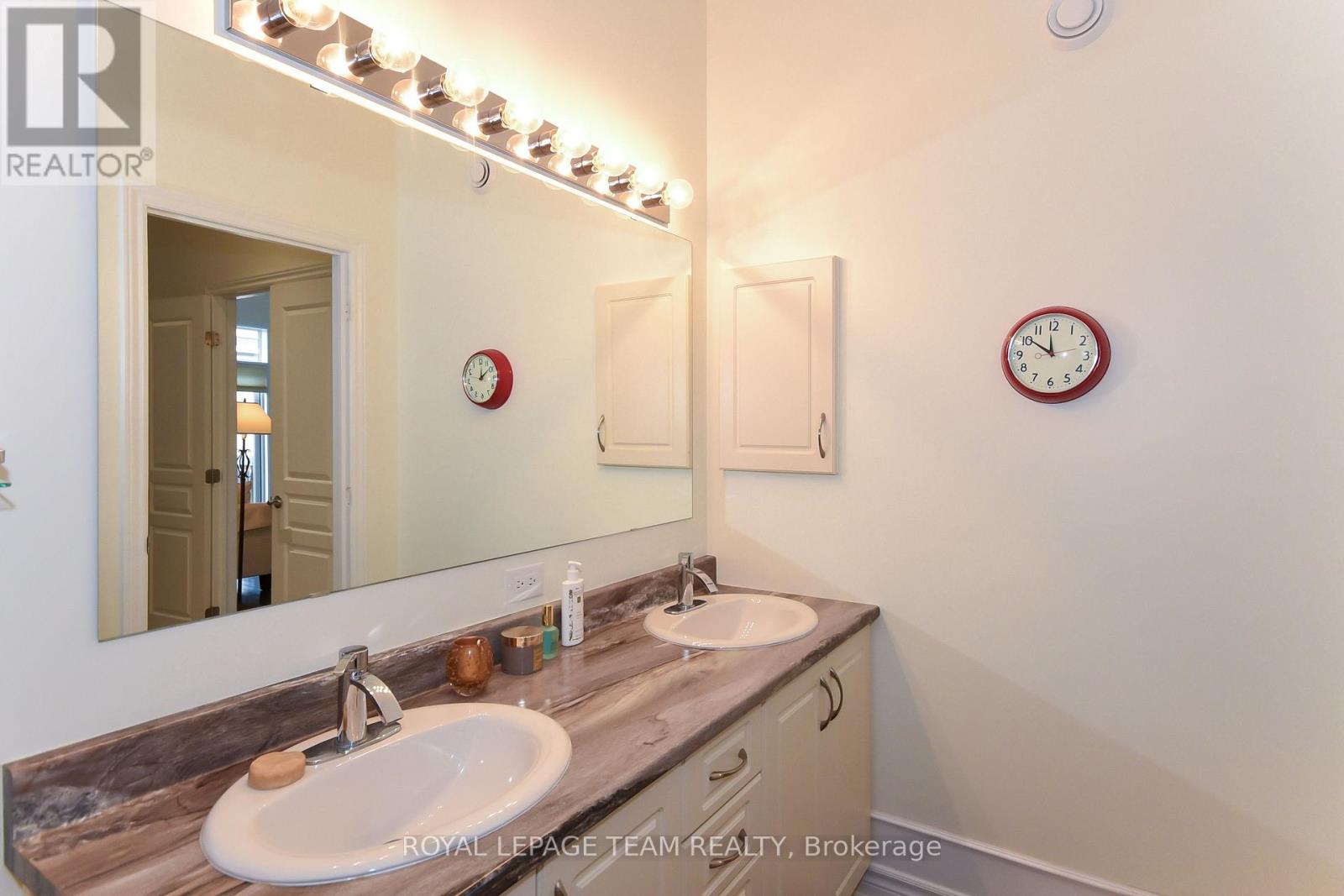 181 Oxford Street W, North Grenville, Ontario  K0G 1J0 - Photo 17 - X12208153
