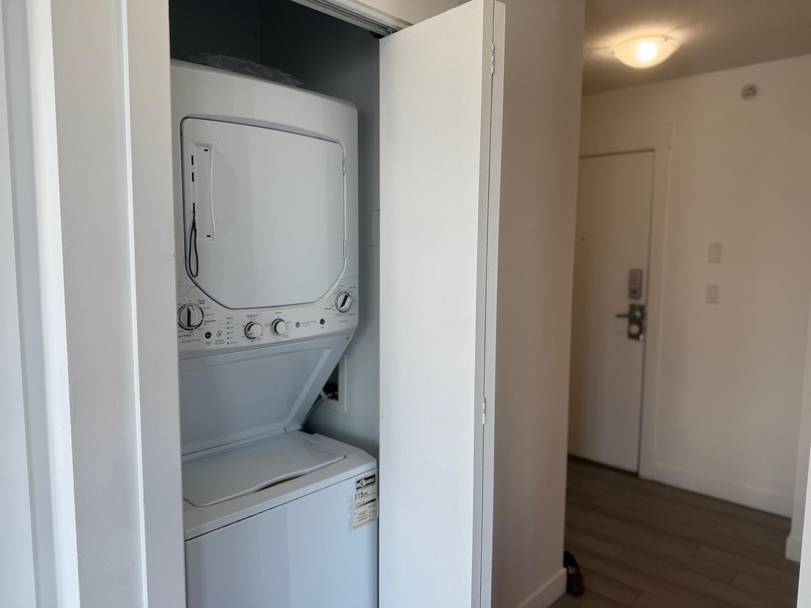 1908 10777 University Drive, Surrey, British Columbia  V3T 0E6 - Photo 8 - R3012801