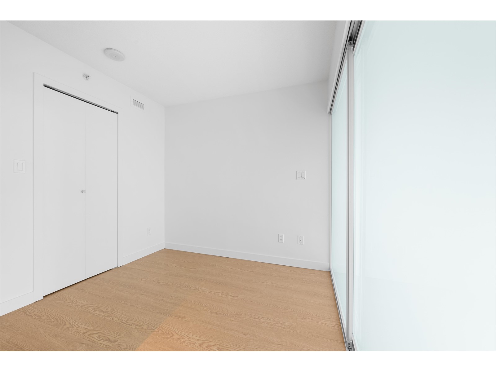 1111 13750 100 Avenue, Surrey, British Columbia  V3T 0L3 - Photo 11 - R3013029