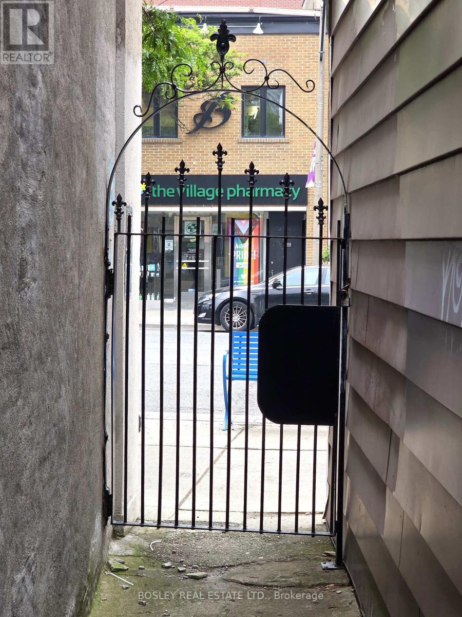 2nd Floor - 2519 Yonge Street, Toronto, Ontario  M4P 2H9 - Photo 11 - C12144767