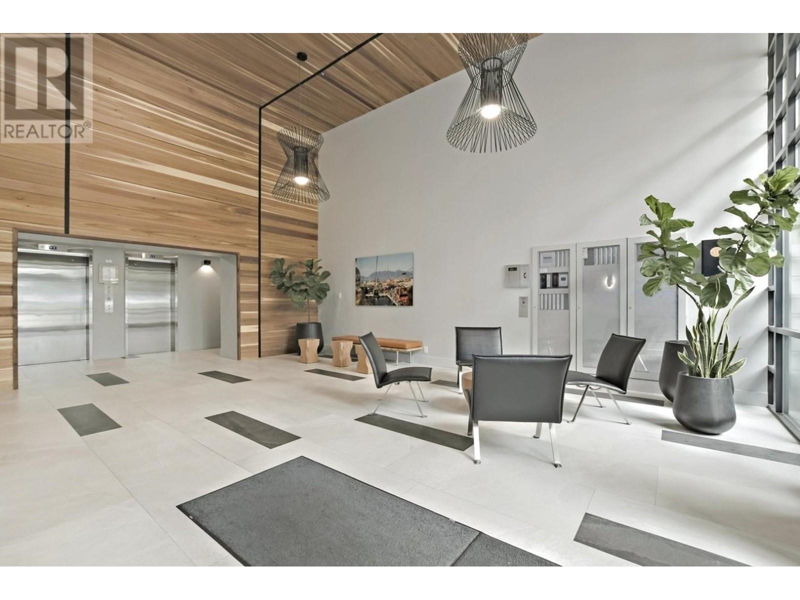 803 1159 Main Street, Vancouver, British Columbia  V6A 4B6 - Photo 1 - R3013040