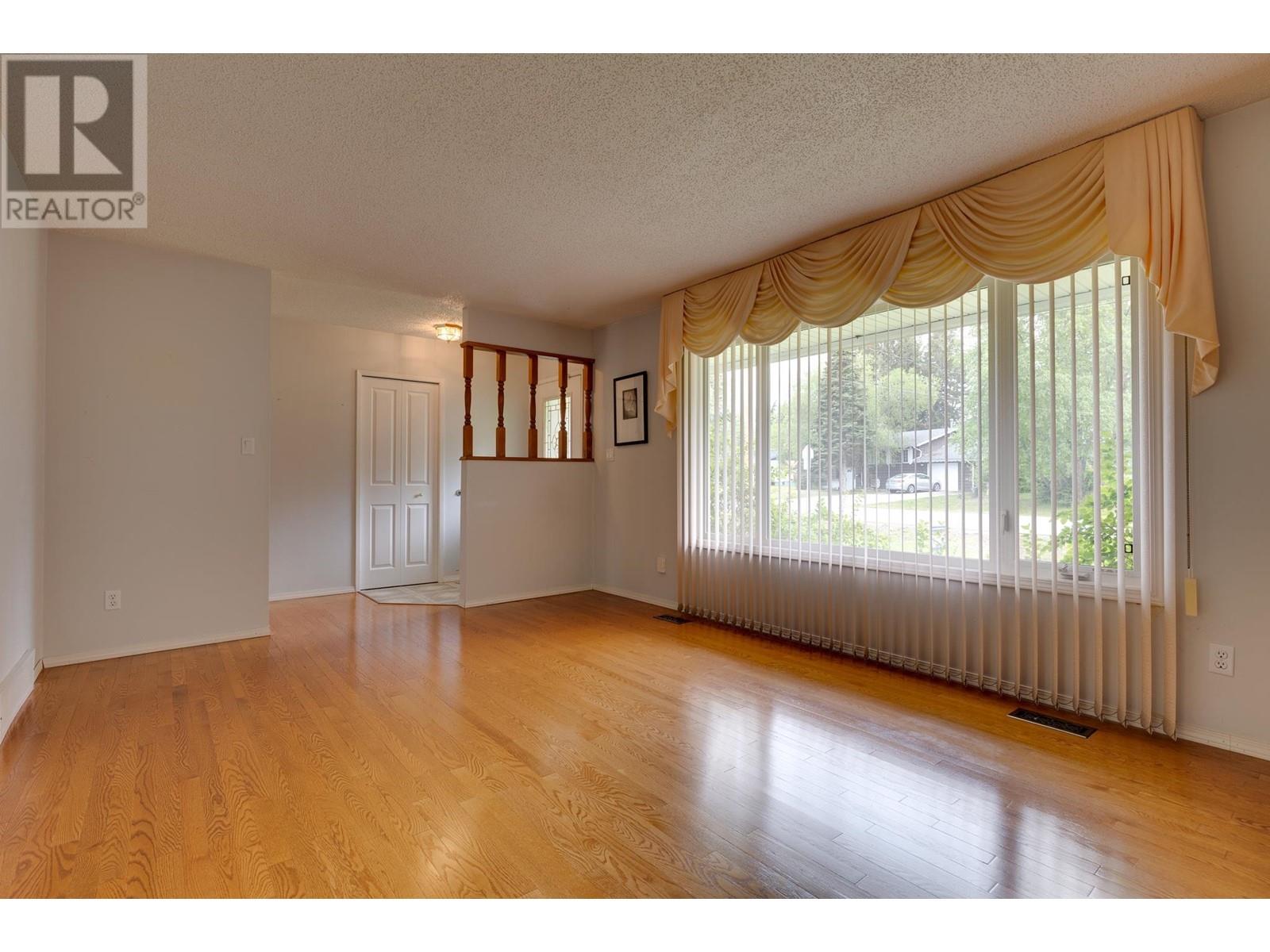 Property at 2820 KILLARNEY DRIVE image 5