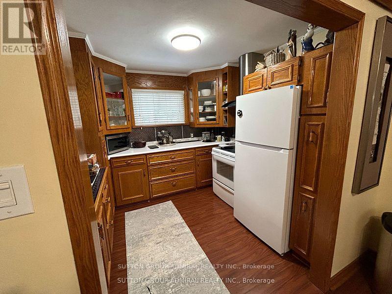 2813 Clarkesville Street, Innisfil, Ontario  L9S 2J1 - Photo 10 - N12098524