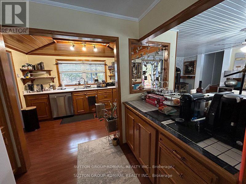 2813 Clarkesville Street, Innisfil, Ontario  L9S 2J1 - Photo 8 - N12098524