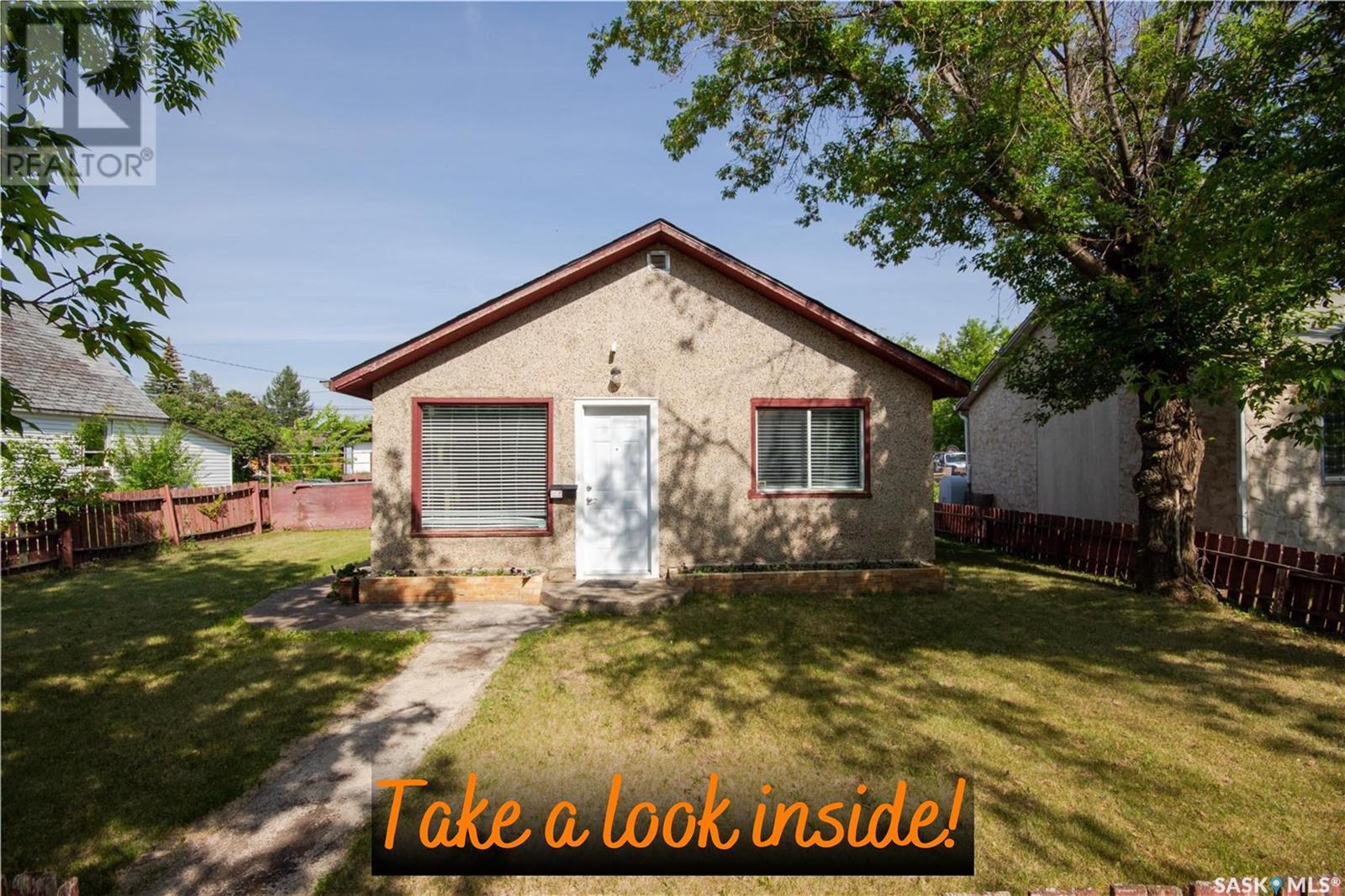 632 102nd STREET, north battleford, Saskatchewan