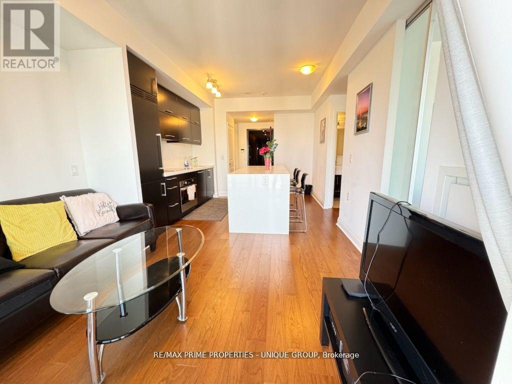 3001 - 1080 Bay Street, Toronto, Ontario  N5S 0A5 - Photo 8 - C12208074