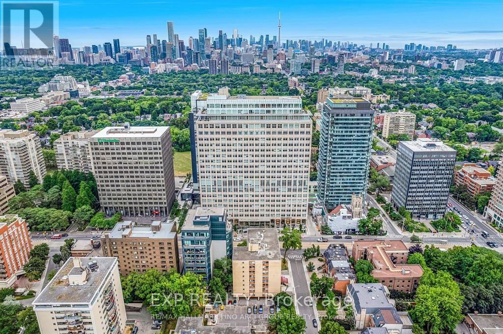 405 - 111 ST CLAIR AVENUE W, Toronto, Ontario