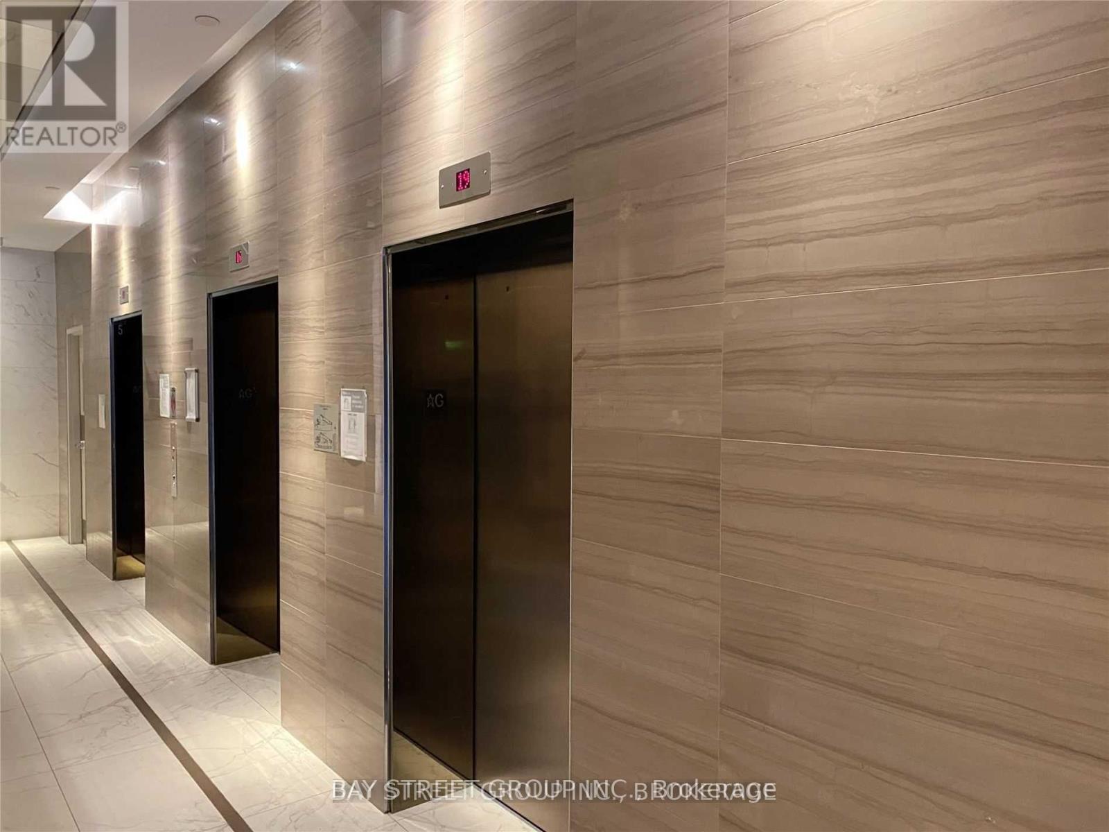901 - 1 The Esplanade, Toronto, Ontario  M5E 0A8 - Photo 11 - C12208083