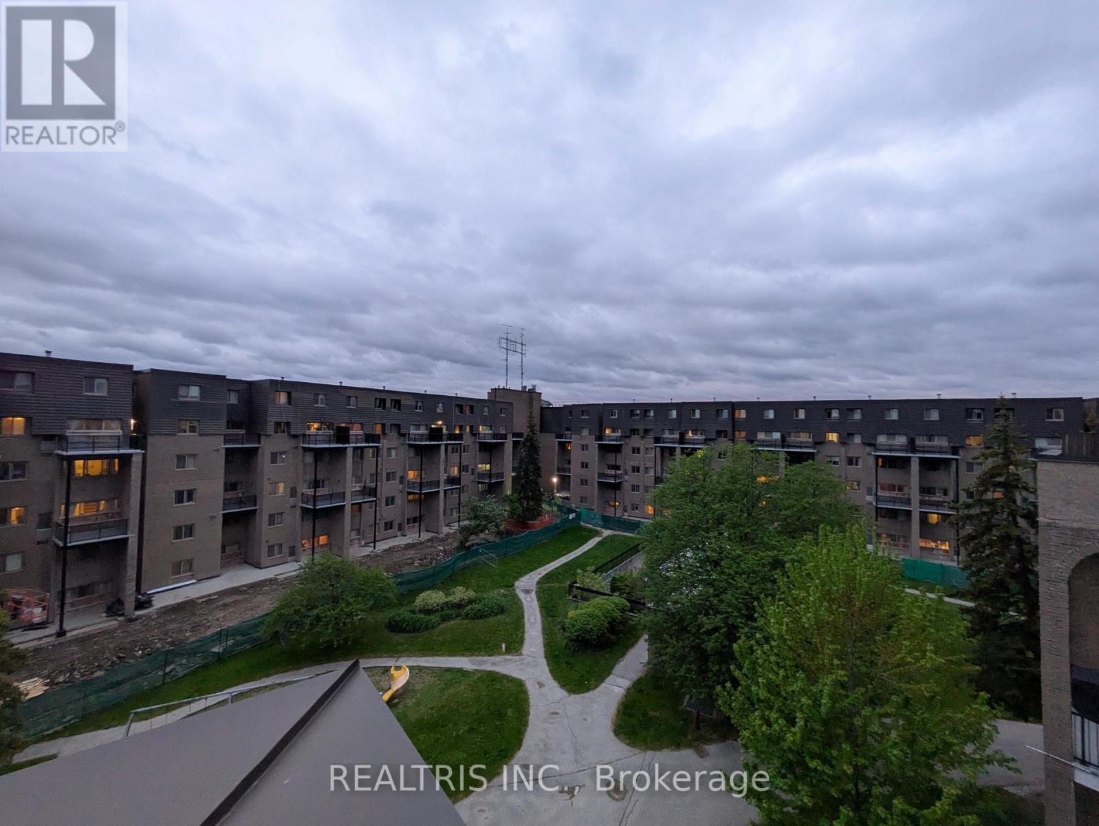 339 - 4005 Don Mills Road, Toronto (Hillcrest Village), Ontario  M2H 3J9 - Photo 26 - C12208110