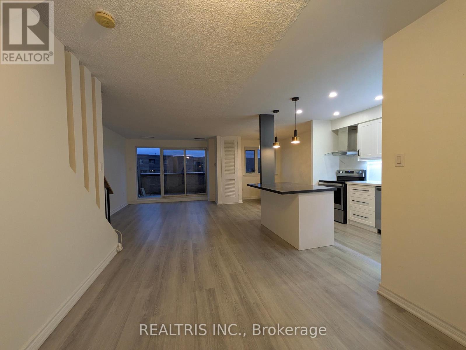 339 - 4005 Don Mills Road, Toronto (Hillcrest Village), Ontario  M2H 3J9 - Photo 6 - C12208110