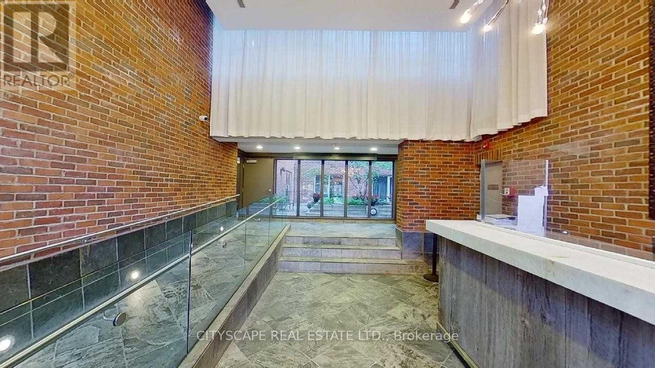 114 - 11 St Joseph Street, Toronto (Bay Street Corridor), Ontario  M4Y 3G4 - Photo 2 - C12208115