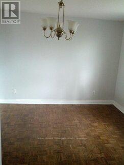 109 York Downs Drive, Toronto (Clanton Park), Ontario  M3H 2G6 - Photo 5 - C12208121