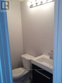 109 York Downs Drive, Toronto (Clanton Park), Ontario  M3H 2G6 - Photo 6 - C12208121