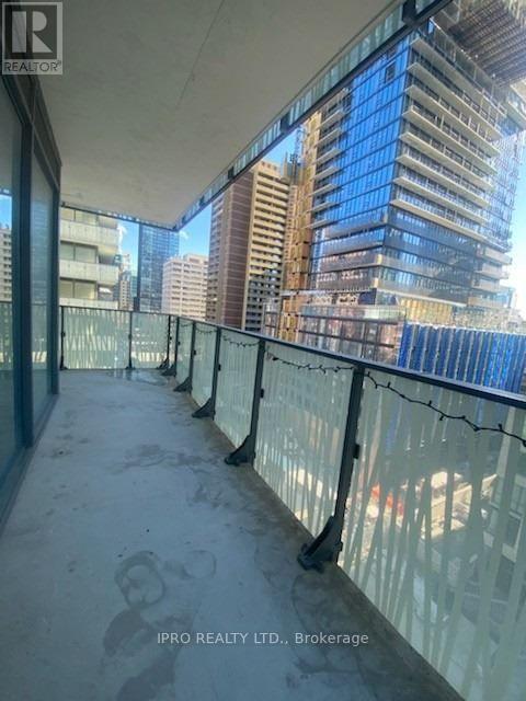 702 - 42 Charles Street, Toronto (Church-Yonge Corridor), Ontario  M4Y 1T4 - Photo 10 - C12208132